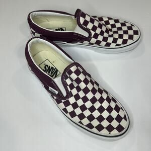 Vans slip on sneakers in purple checkered color way. Women’s Size 8.